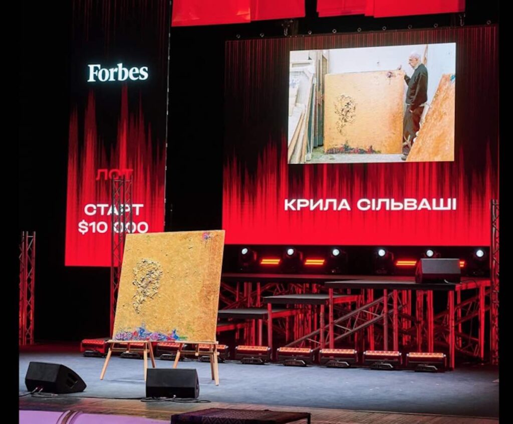 Картина Тіберія Сільваші з серії “Крила” / Фото: Сергій Пірієв для Forbes Ukraine