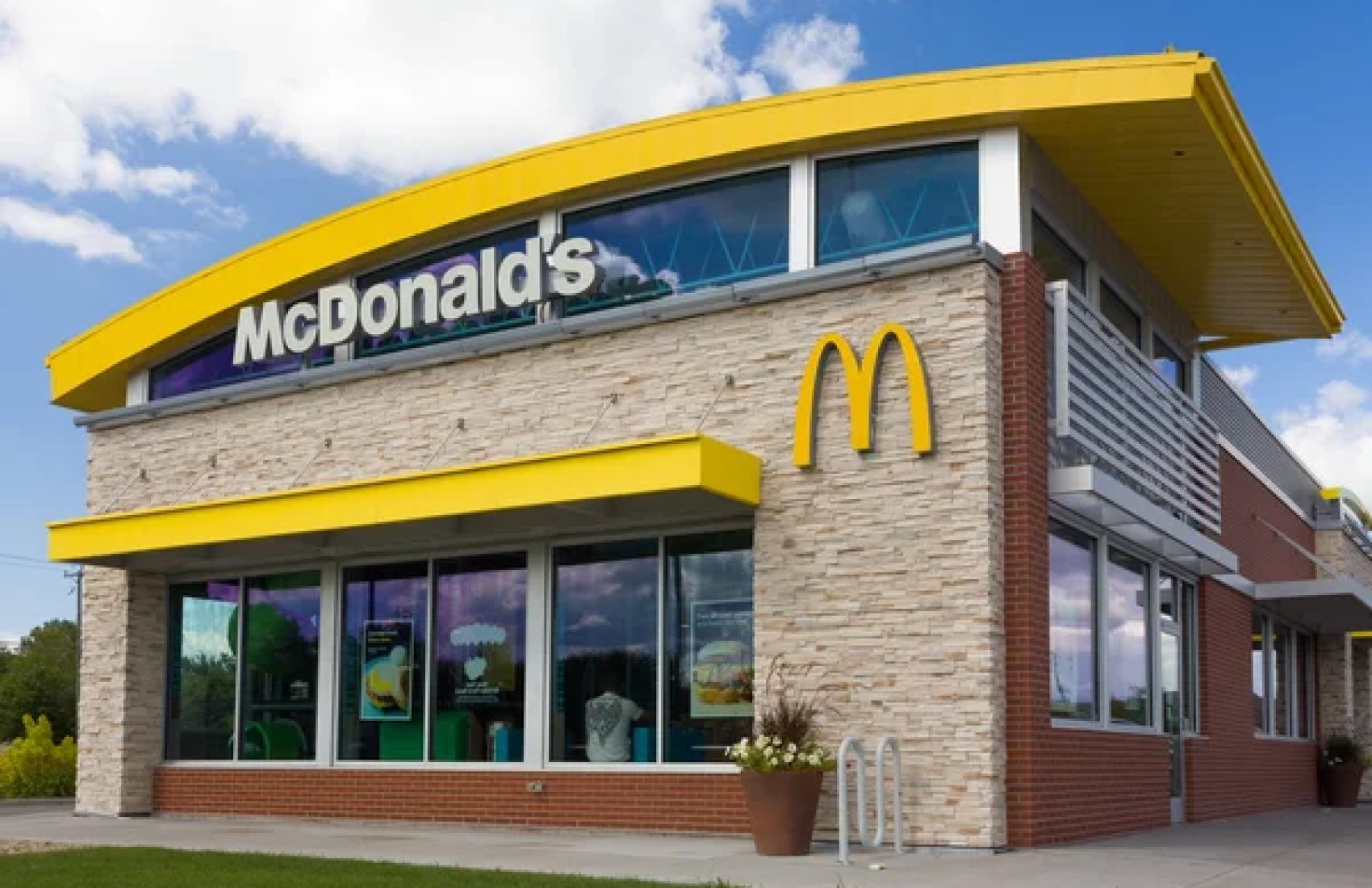 McDonald’s впроваджує штучний інтелект для модернізації ресторанів