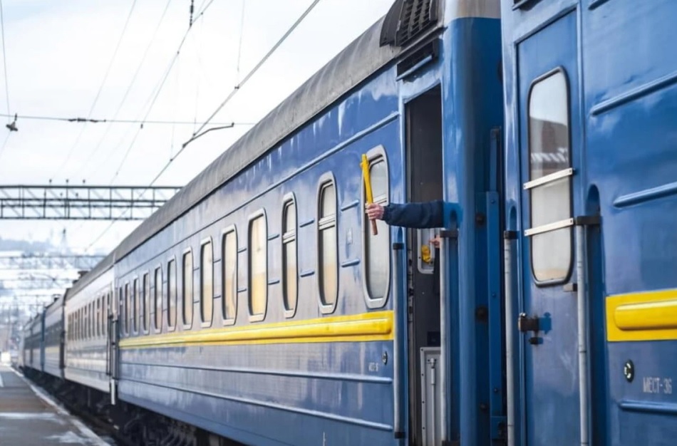 "Укрзалізниця" запускає додатковий поїзд між Києвом і Дніпром