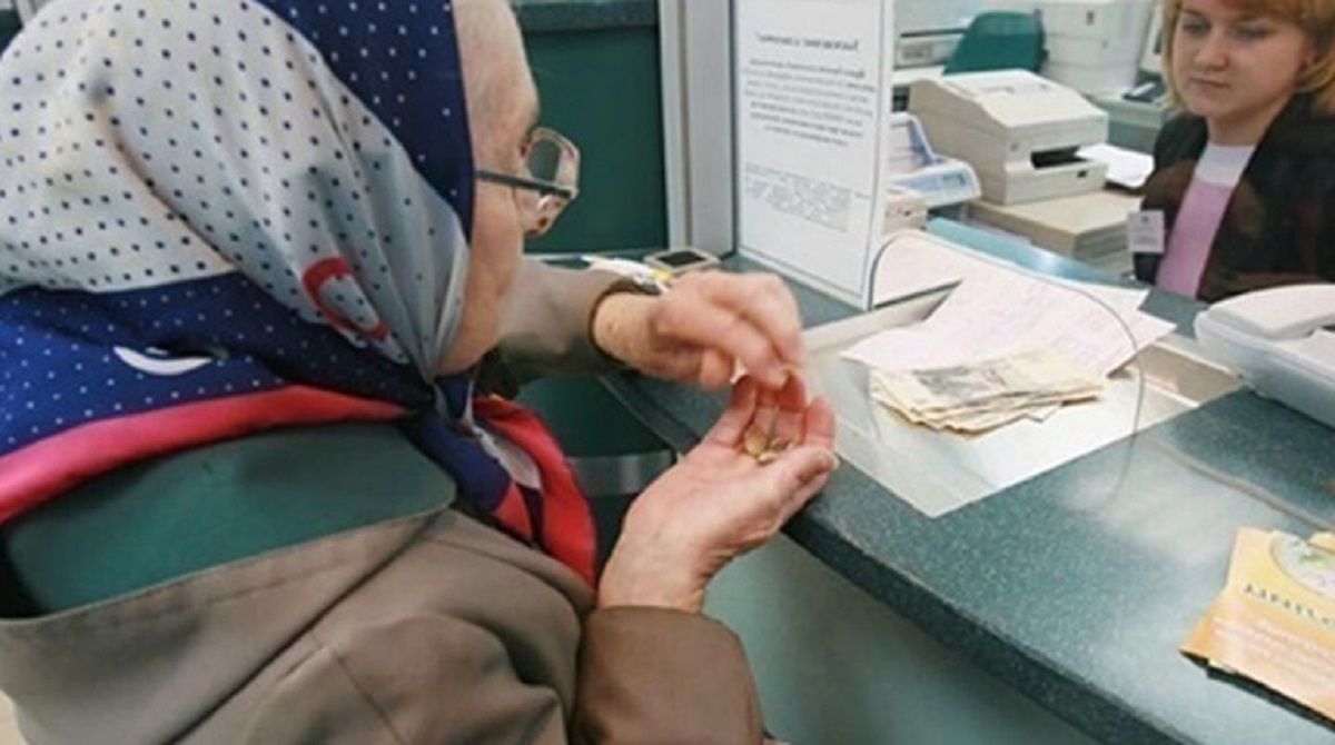 Укрпошта почала доставляти пенсії переселенцям