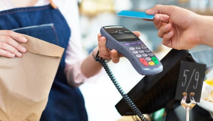 ДПС запустила цифровий сервіс TAX Control (фото: Depositphotos)