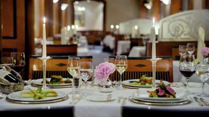Ресторани в Україні (фото з відкритих джерел)