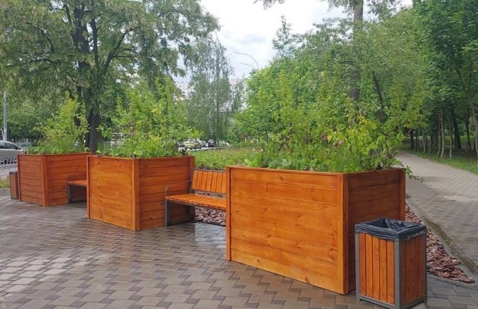 У Києві замість МАФів облаштували нові мінісквери (фото: КМДА)