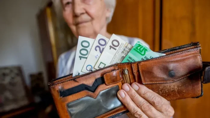 Працюючі пенсіонери в Польщі
